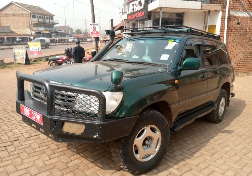land-cruiser-v8-uganda